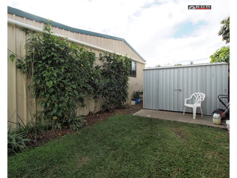 8 Robertson St, Torbanlea QLD 4662