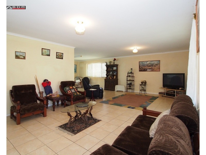 1 Diamantina Dr, Howard QLD 4659
