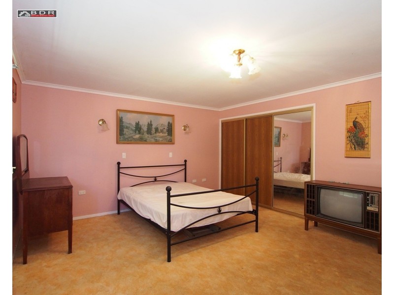 1 Diamantina Dr, Howard QLD 4659