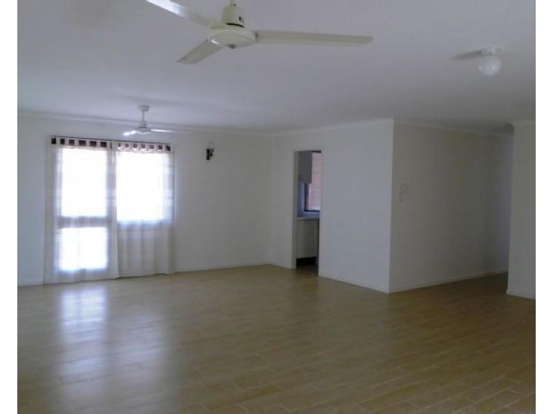 17 Arthur Street, Howard QLD 4659