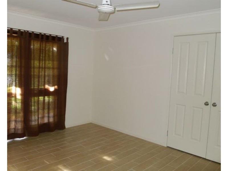 17 Arthur Street, Howard QLD 4659
