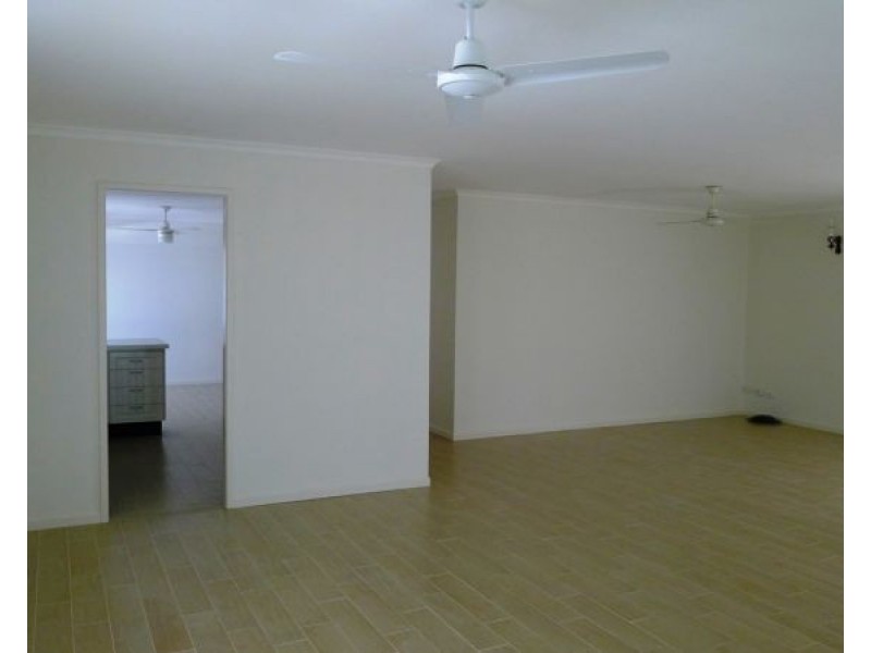 17 Arthur Street, Howard QLD 4659