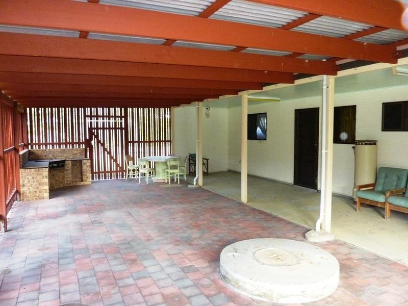 1 MARTINDALE ROAD, Howard QLD 4659