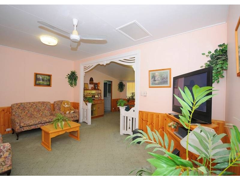 50 Watkins Street, Howard QLD 4659