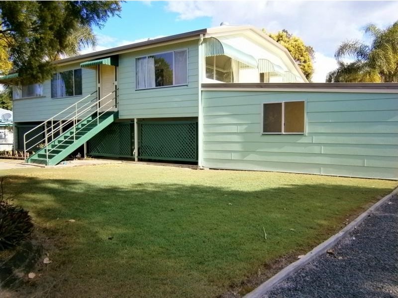 50 Watkins Street, Howard QLD 4659
