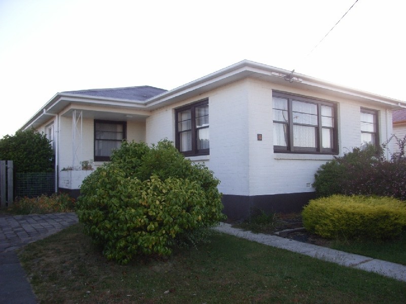 6 Wadley Street, Newnham TAS 7248