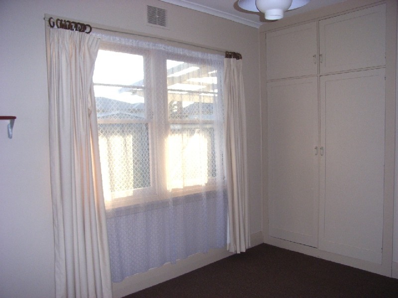 6 Wadley Street, Newnham TAS 7248