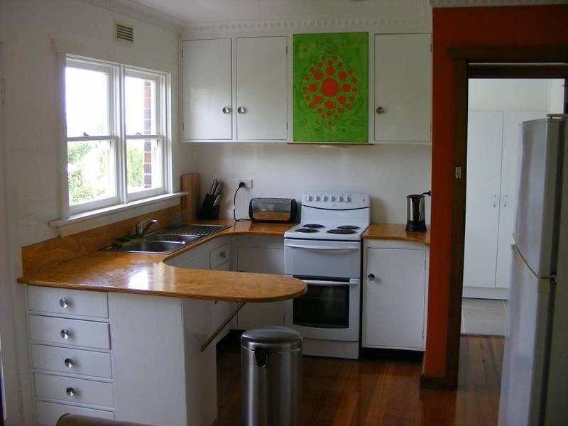 1 Helenwood Grove, Newnham TAS 7248