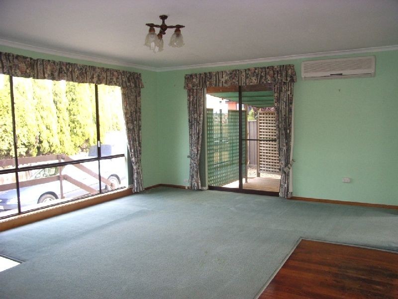 18 Bill Grove, Mowbray TAS 7248
