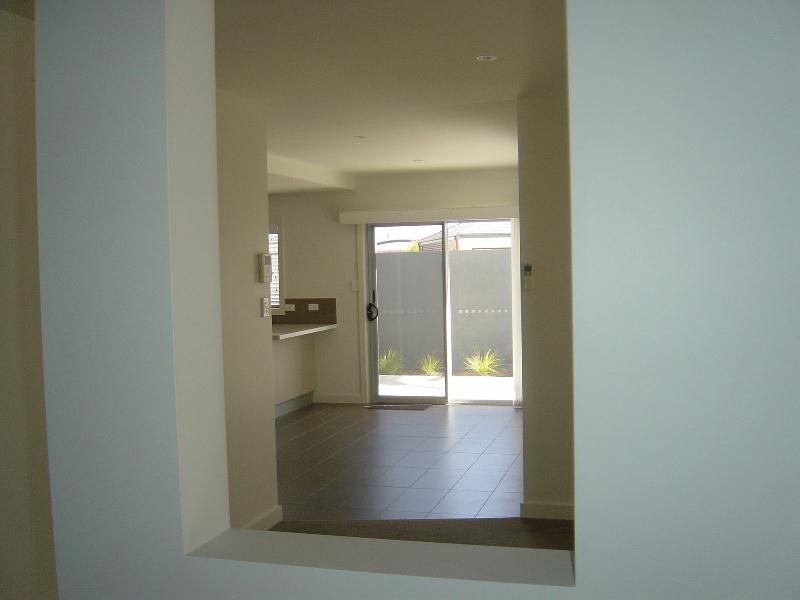 1/7 St James Close, Newstead TAS 7250