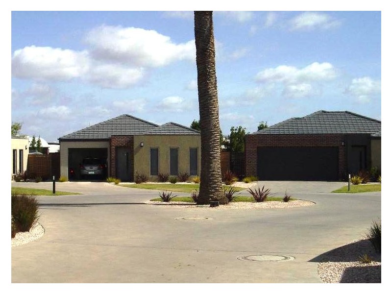 1/7 St James Close, Newstead TAS 7250