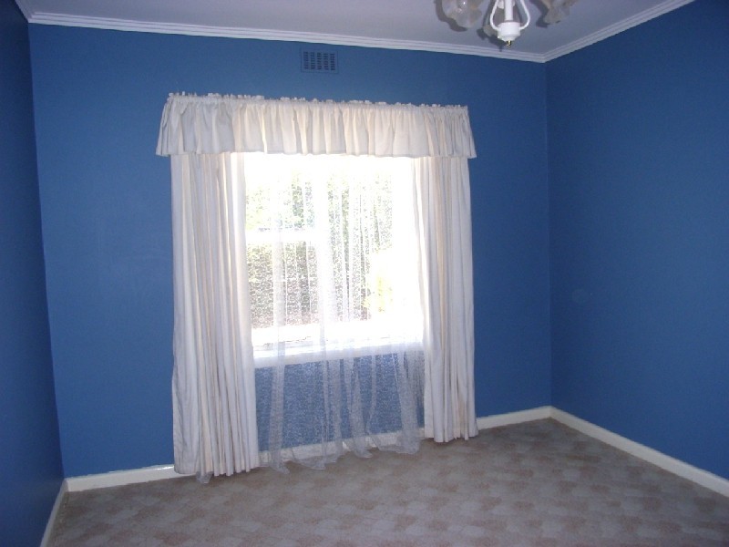 8 Station Road, St Leonards TAS 7250