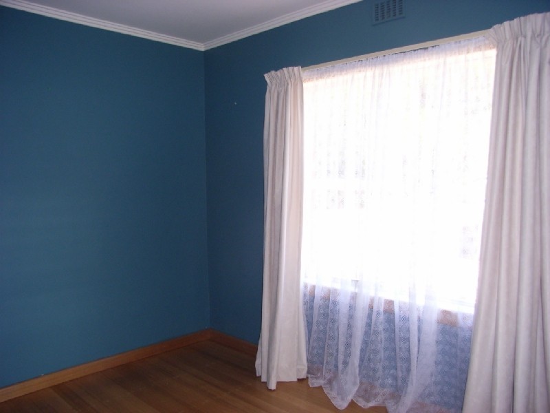 8 Station Road, St Leonards TAS 7250