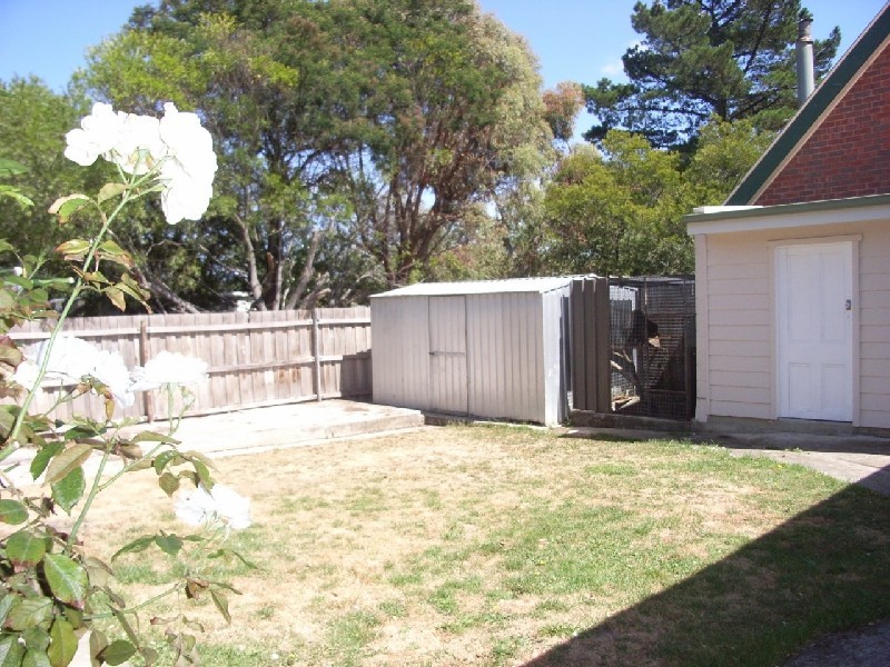 8 Station Road, St Leonards TAS 7250