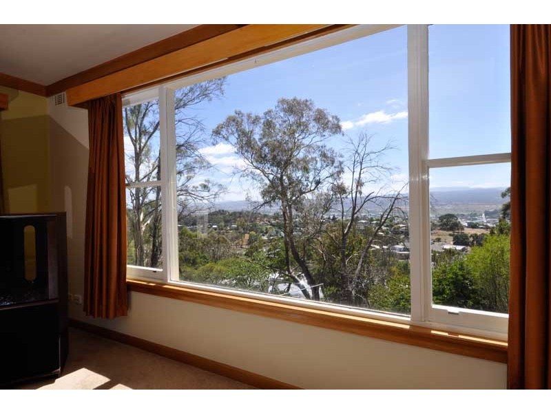 17 Wilhelmina Avenue, West Launceston TAS 7250