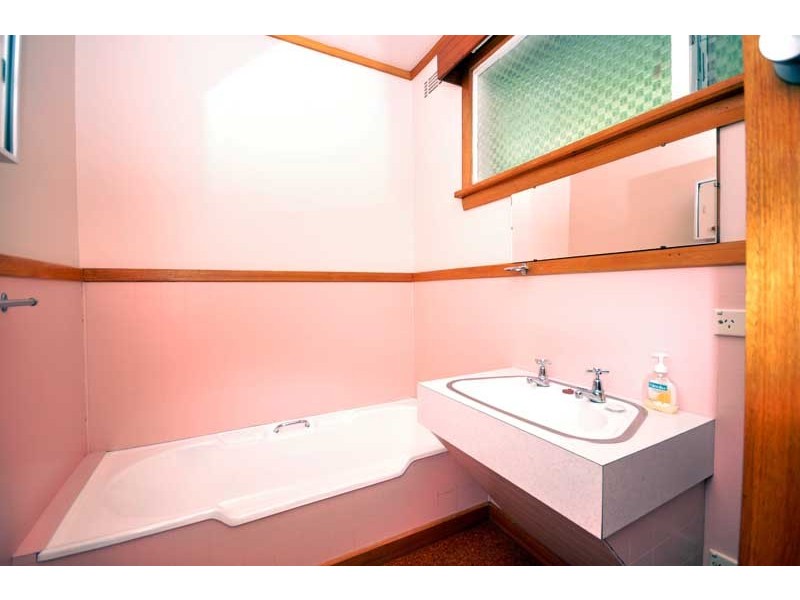 17 Wilhelmina Avenue, West Launceston TAS 7250