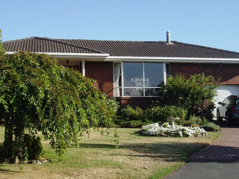 27 Bettina Avenue, Norwood TAS 7250