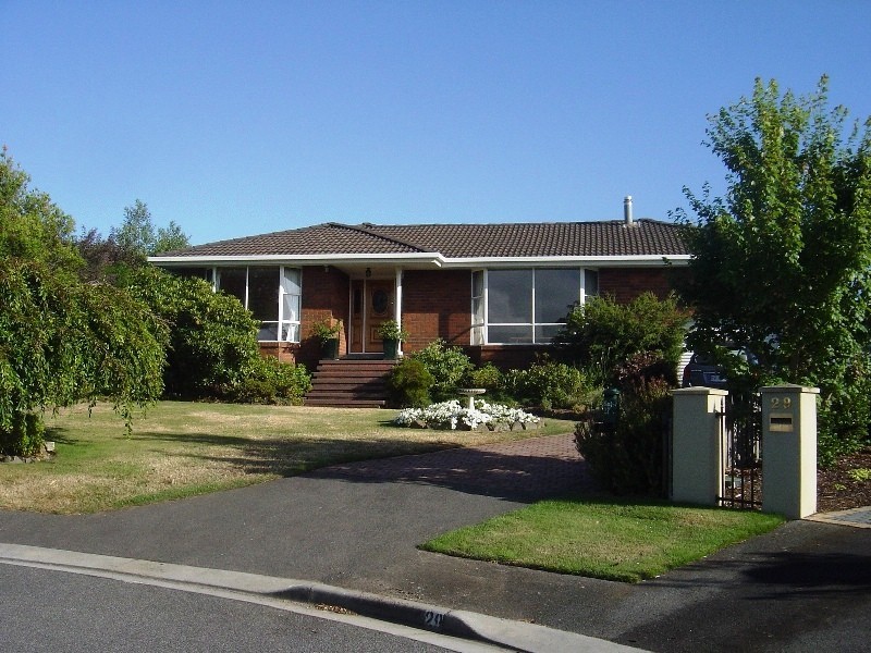 27 Bettina Avenue, Norwood TAS 7250