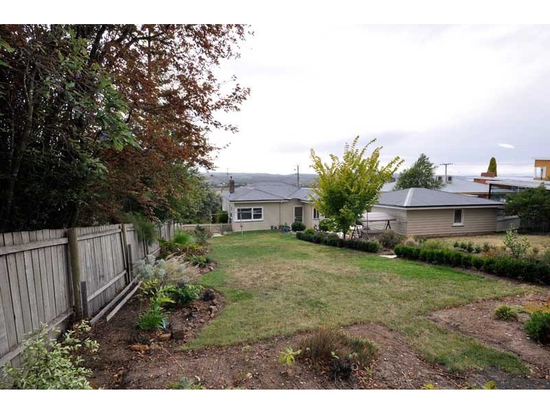 327 West Tamar Road, Riverside TAS 7250