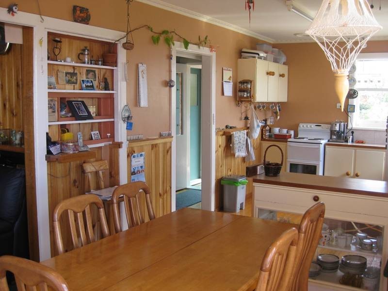 6 Dandenong Road, Trevallyn TAS 7250