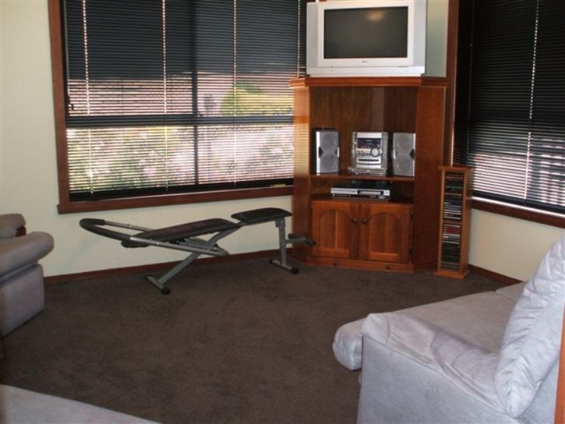52 Quarantine Road, Kings Meadows TAS 7249