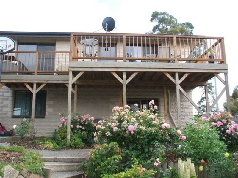 52 Quarantine Road, Kings Meadows TAS 7249