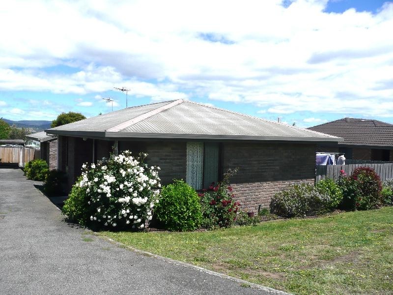 1/19 Wallace Street, Newnham TAS 7248