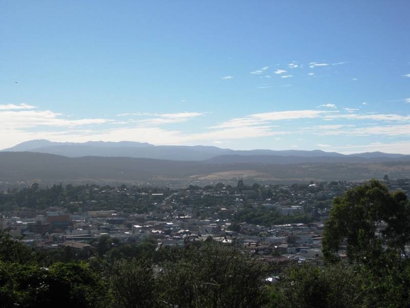 9 Delamere Crescent, Trevallyn TAS 7250