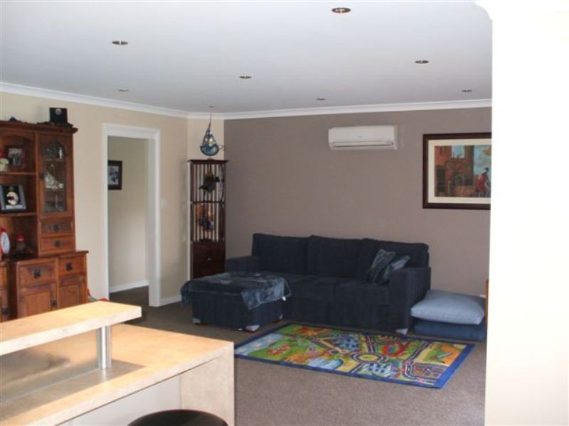 3 Sarinda Close, Newnham TAS 7248