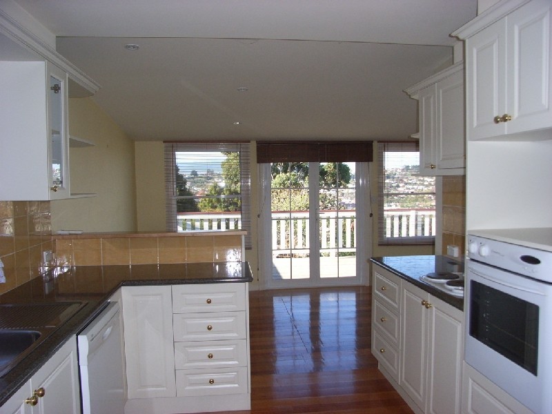 9 Laura Street, West Launceston TAS 7250