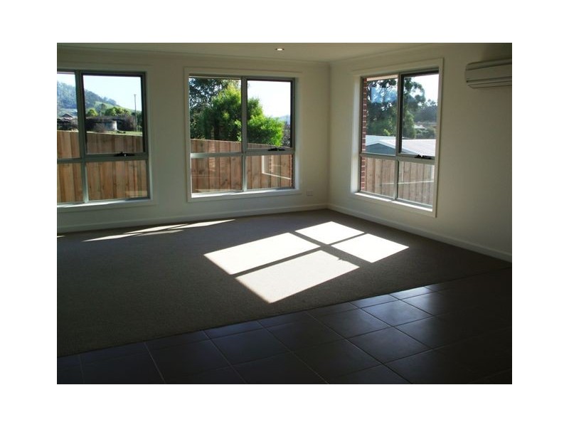 2/1 Sunrise Drive, Legana TAS 7277