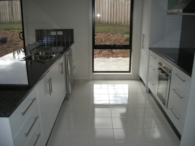 2/9 Lovelybanks Way, Legana TAS 7277