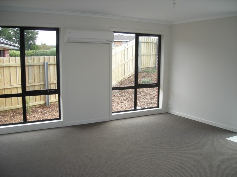 2/9 Lovelybanks Way, Legana TAS 7277