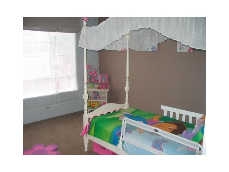 32 Guy Street, Kings Meadows TAS 7249