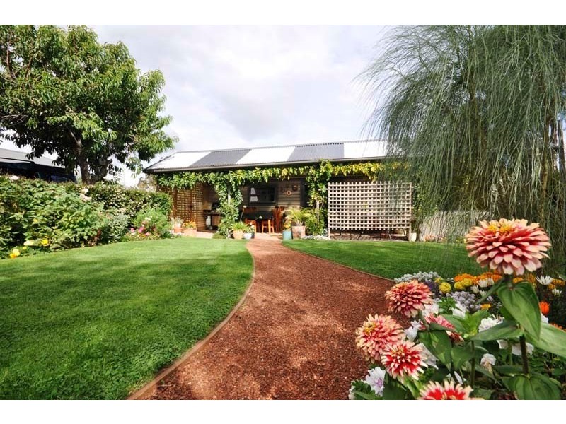 8 Collins Street, Evandale TAS 7212