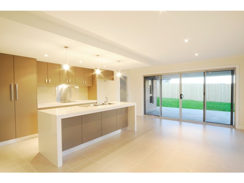 3 Statesman Place, Newnham TAS 7248