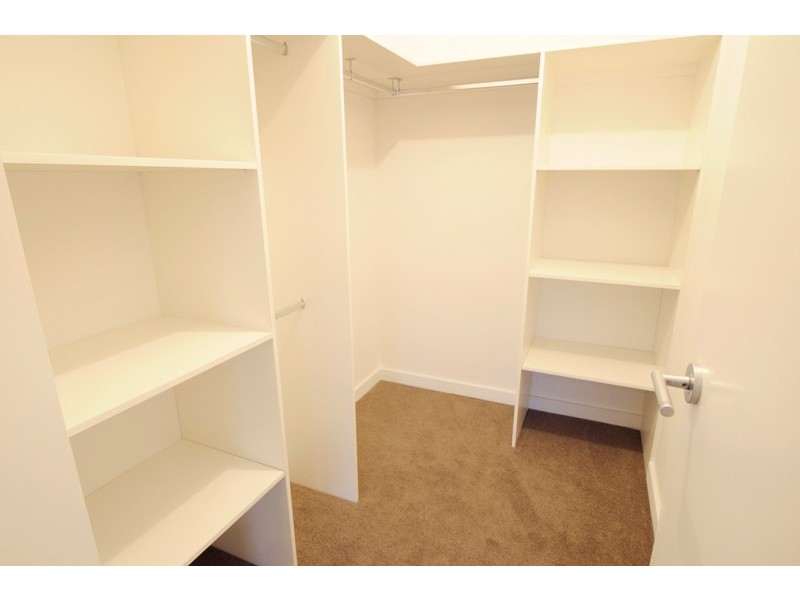 3 Statesman Place, Newnham TAS 7248