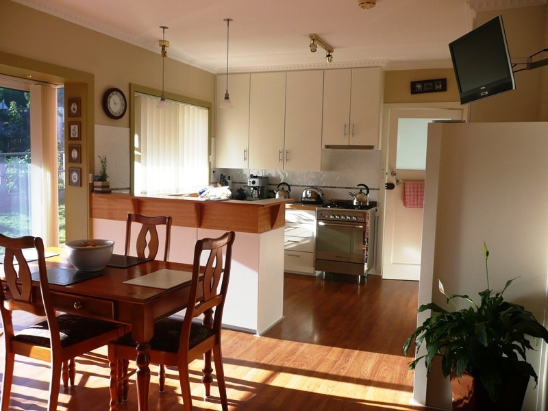 8 Chifley Street, Kings Meadows TAS 7249