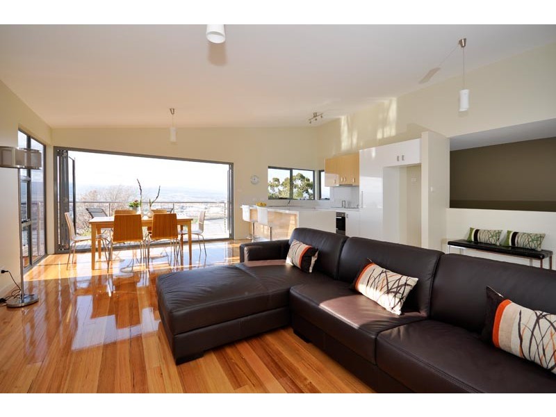 2/77 Bain Terrace, Trevallyn TAS 7250