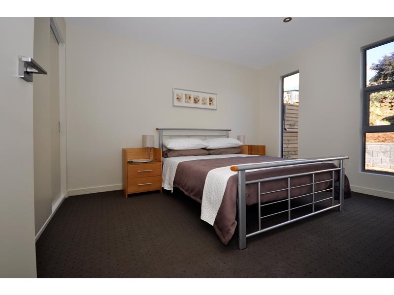 2/77 Bain Terrace, Trevallyn TAS 7250