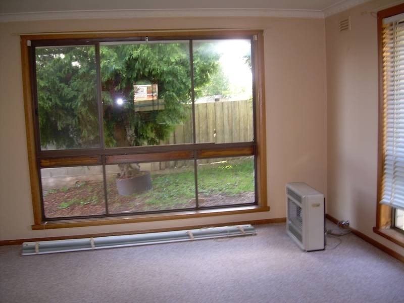 2/2 Swan Street, Newnham TAS 7248