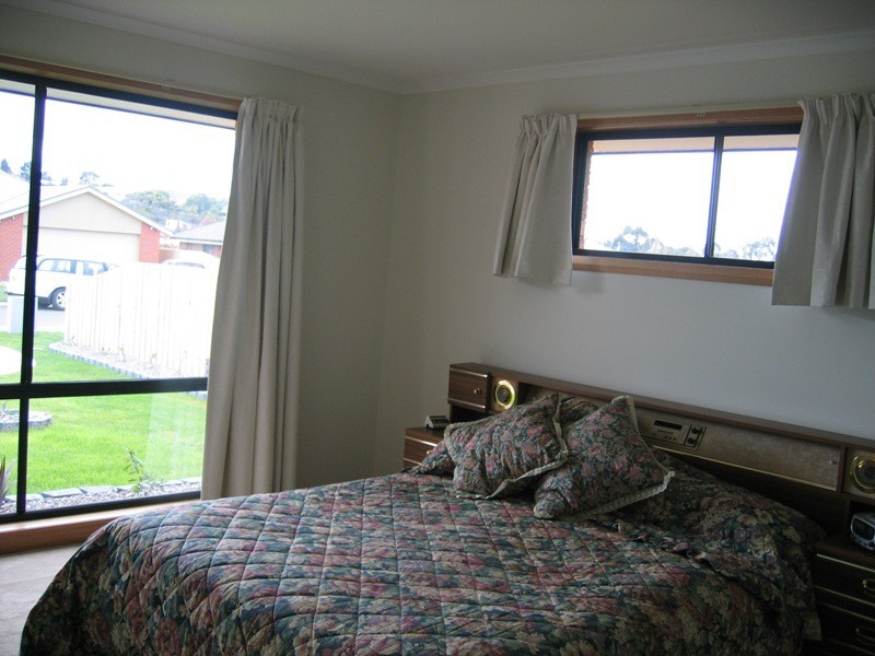 20 Bethune Place, Newnham TAS 7248