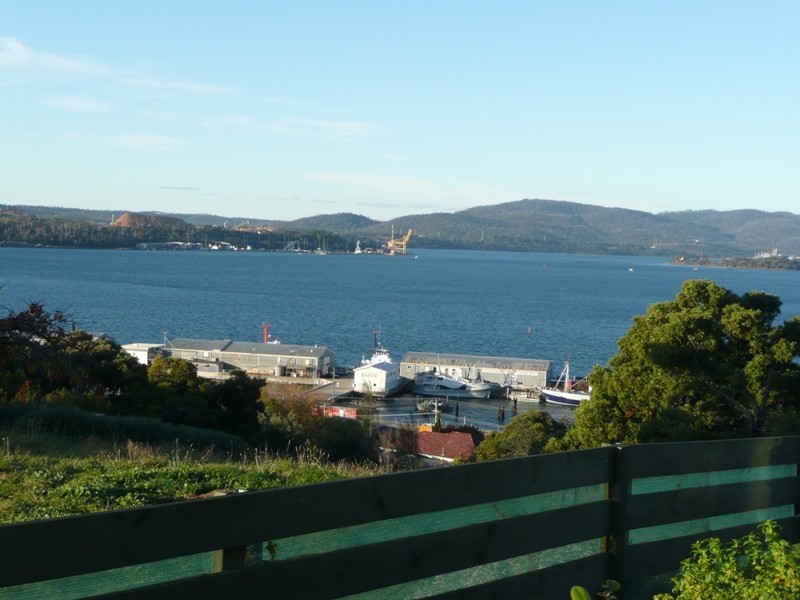 148 Oxford Street, Beauty Point TAS 7270