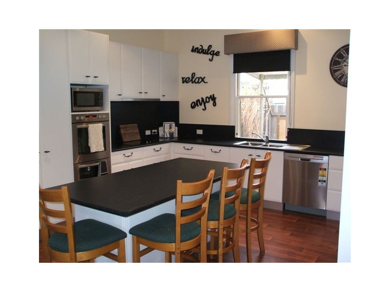 65 Main Road, Exeter TAS 7275