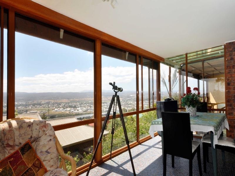 11 Lachlan Parade, Trevallyn TAS 7250