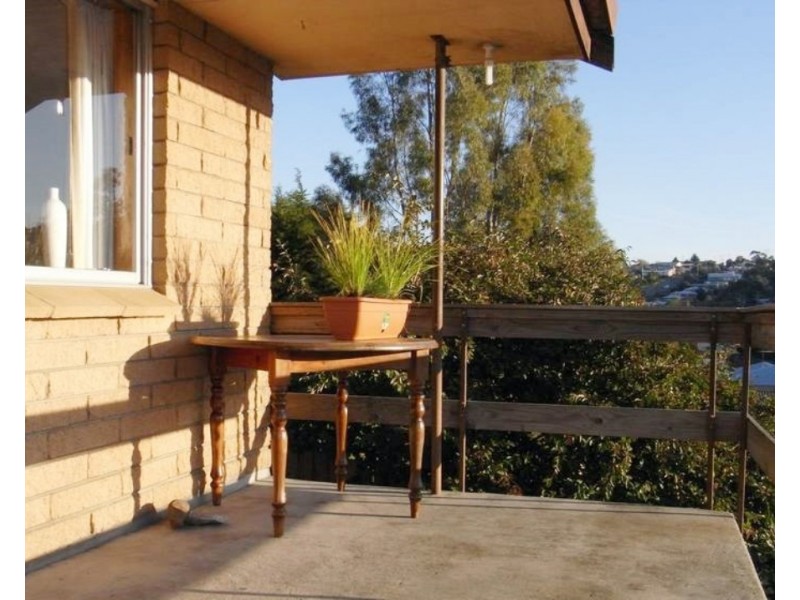 2/71 Outram Street, Summerhill TAS 7250