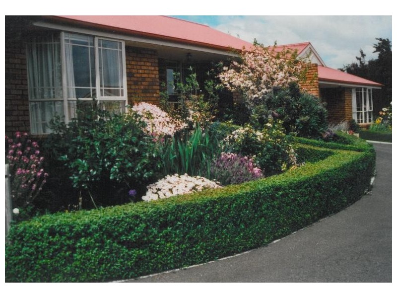 8 Sherwood Gardens, Newstead TAS 7250