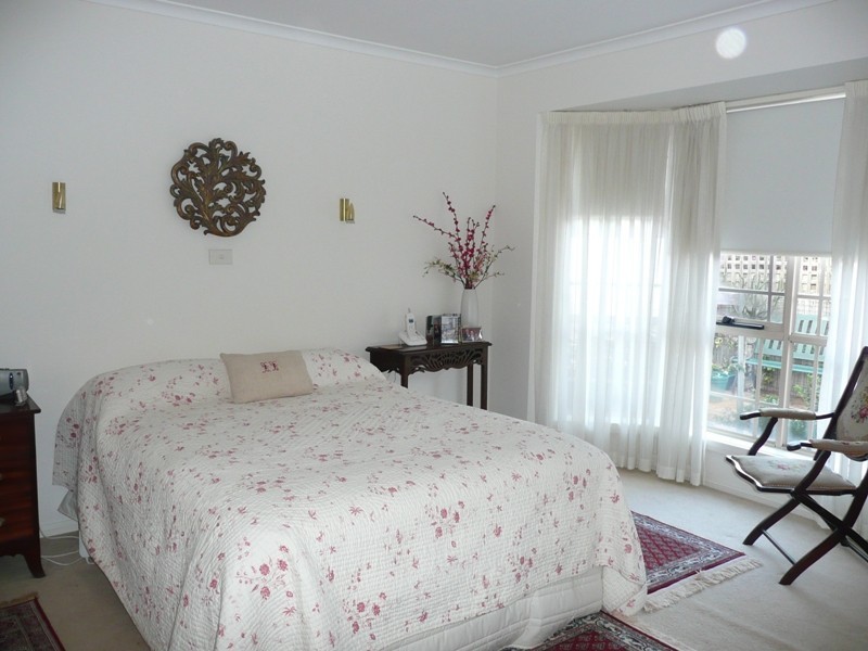 8 Sherwood Gardens, Newstead TAS 7250