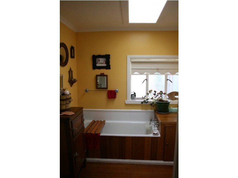 78 Pakenham Street, Longford TAS 7301