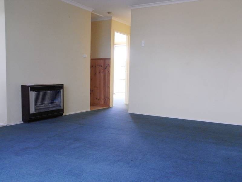 2/22 Bishops Drive, Newnham TAS 7248